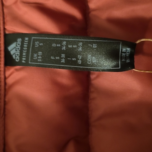 ADIDAS BRAND SIGNATURE WOMEN'S "WONDER RED" PUFFER DOWN VEST SIZE SMALL - Picture 10 of 16